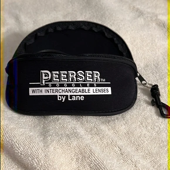 Peerser Foam Insulated Googles, sets of Interchangeable Lenses, Black Nylon Case - Picture 3 of 14